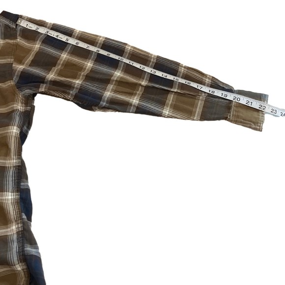 Gap Lightweight Brown & Navy Plaid Button Down Long Sleeve Shirt Size Medium - Picture 13 of 14